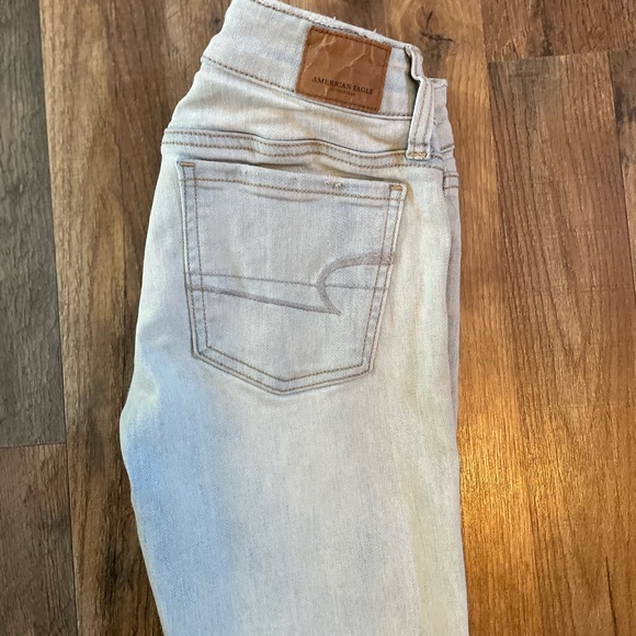 American Eagles Super Low rise, Super stretch jeans size 0 - Picture 2 of 2